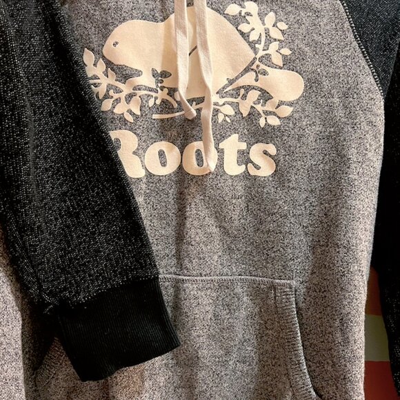 Roots Black & Grey Hoodie Women's Medium - Picture 5 of 7